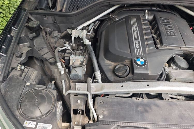 Used BMW X6 2015 xDrive35i Luxury Edition Engine Bay Right