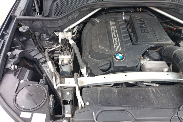 Used BMW X6 2015 xDrive35i Leading Model Engine Bay Right