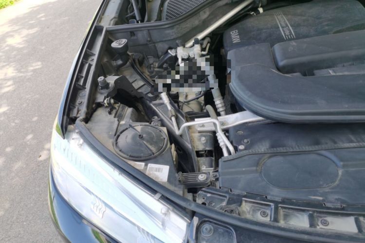 Used BMW X6 2015 xDrive28i Engine Bay Right