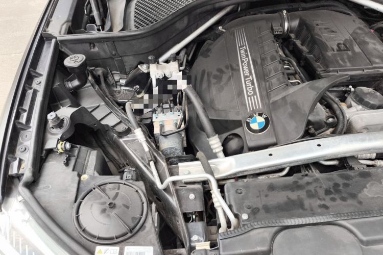 Used BMW X6 2015 xDrive35i Leading Model Engine Bay Right