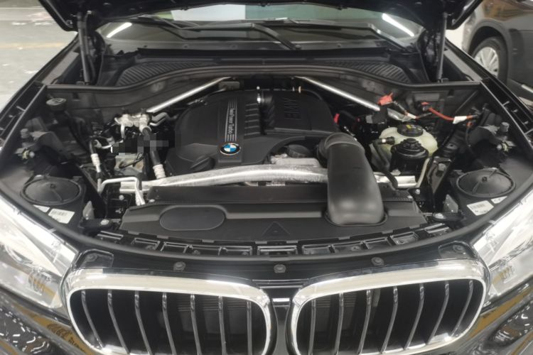 Used BMW X6 2015 xDrive35i Luxury Edition Engine Bay
