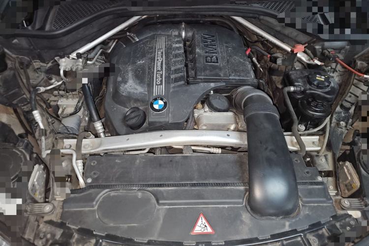 Used BMW X6 2015 xDrive35i Luxury Edition Engine Bay