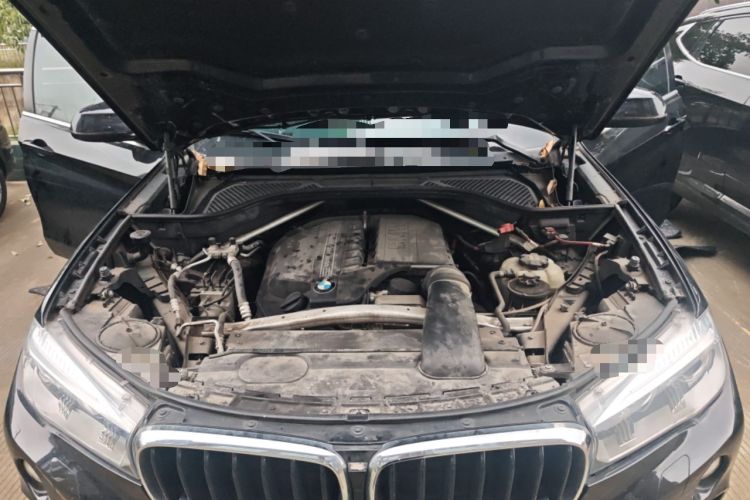 Used BMW X6 2015 xDrive35i Leading Model Engine Bay