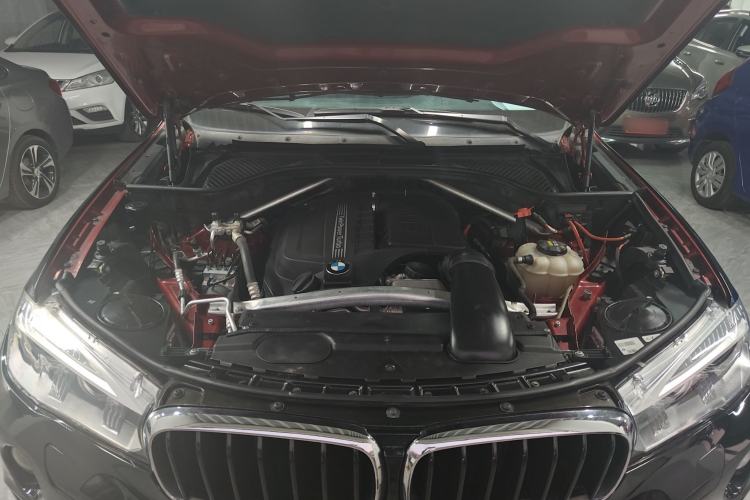 Used BMW X6 2015 xDrive35i Leading Model Engine Bay