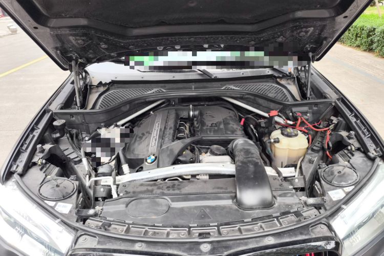 Used BMW X6 2015 xDrive35i Leading Model Engine Bay
