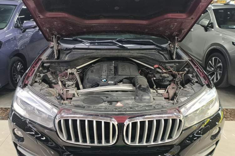Used BMW X6 2015 xDrive35i Luxury Edition Engine Bay
