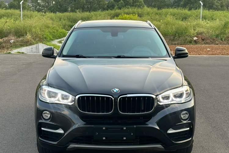 Used BMW X6 2015 xDrive28i Exterior 1