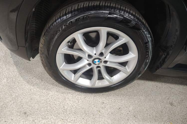 Used BMW X6 2015 xDrive35i Leading Model Exterior 2