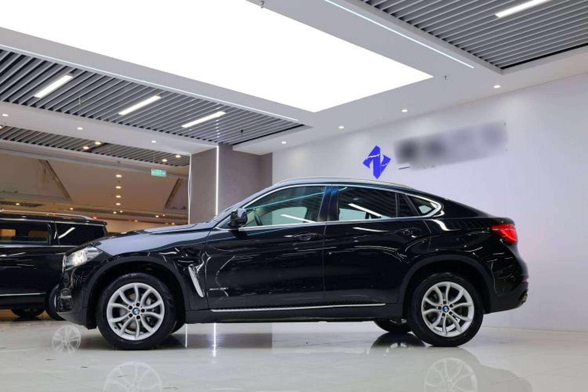 Used BMW X6 2015 xDrive35i Leading Model Exterior 2