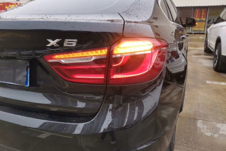 Used BMW X6 2015 xDrive35i Leading Model Exterior 3