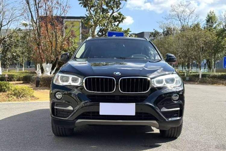 Used BMW X6 2015 xDrive35i Leading Model Exterior 4