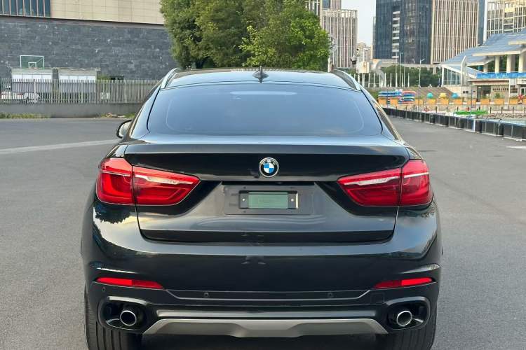 Used BMW X6 2015 xDrive28i Exterior 4