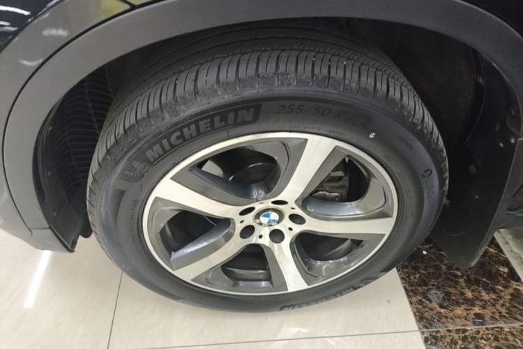 Used BMW X6 2015 xDrive35i Luxury Edition Exterior 4