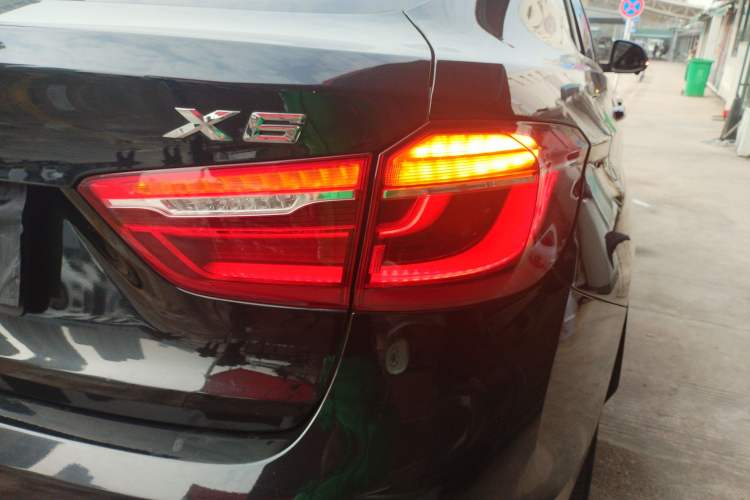 Used BMW X6 2015 xDrive35i Leading Model Exterior 6