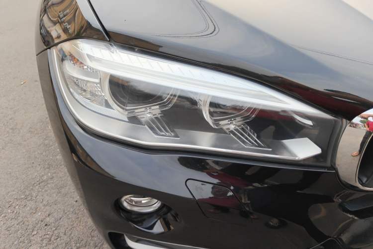 Used BMW X6 2015 xDrive35i Luxury Edition Exterior 6
