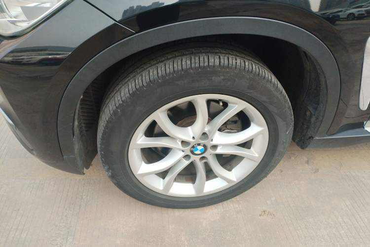 Used BMW X6 2015 xDrive35i Leading Model Exterior 7