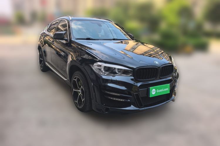 Used BMW X6 2015 xDrive28i Front Right 45 Deg