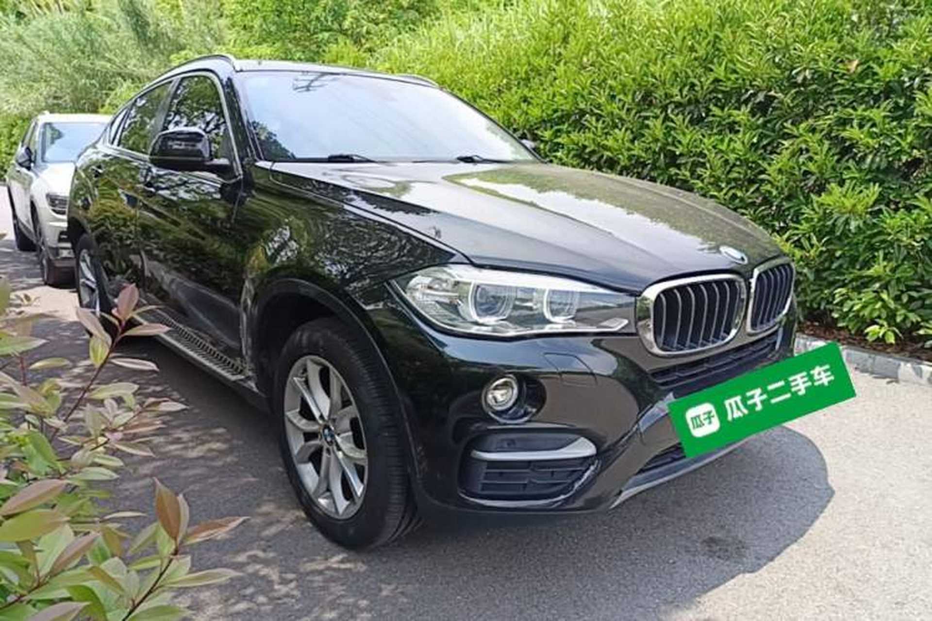 Used BMW X6 2015 xDrive35i Leading Model Front Right 45 Deg