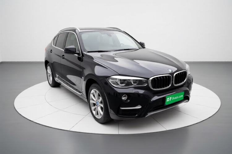 Used BMW X6 2015 xDrive28i Front Right 45 Deg