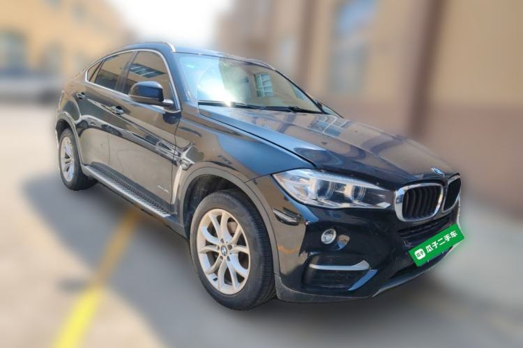 Used BMW X6 2015 xDrive28i Front Right 45 Deg