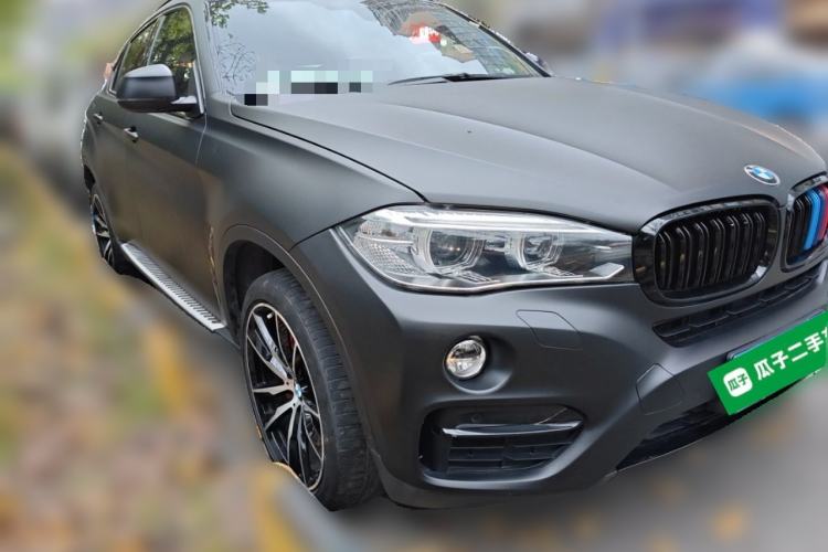 Used BMW X6 2015 xDrive35i Leading Model Front Right 45 Deg