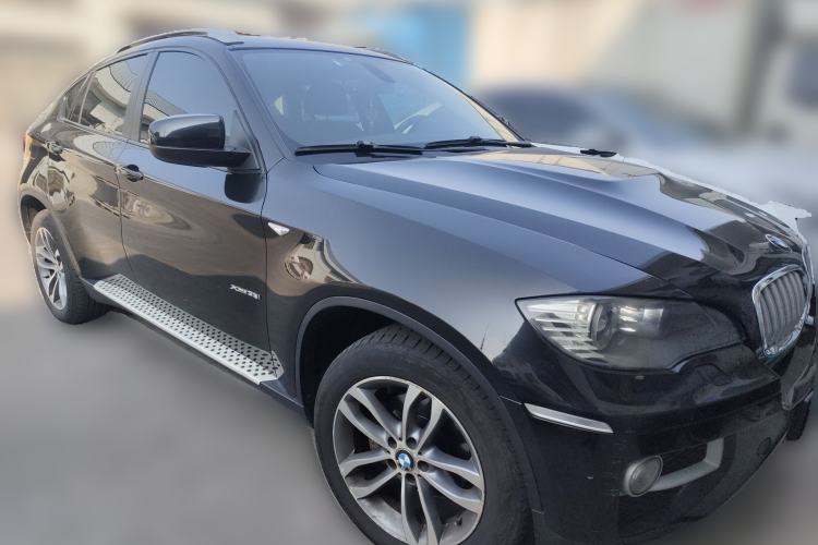 Used BMW X6 2015 xDrive35i Leading Model Front Right 45 Deg