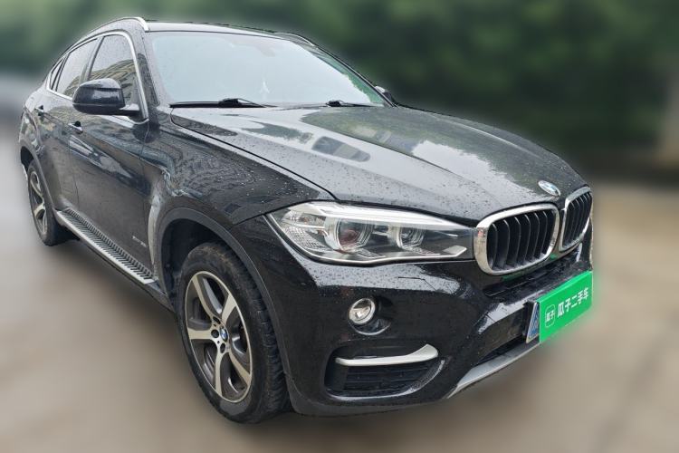 Used BMW X6 2015 xDrive35i Luxury Edition Front Right 45 Deg