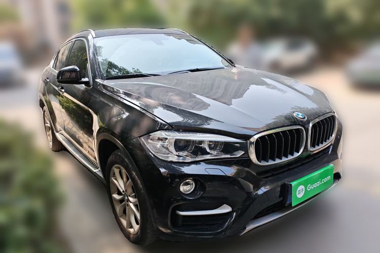 Used BMW X6 2015 xDrive28i Front Right 45 Deg