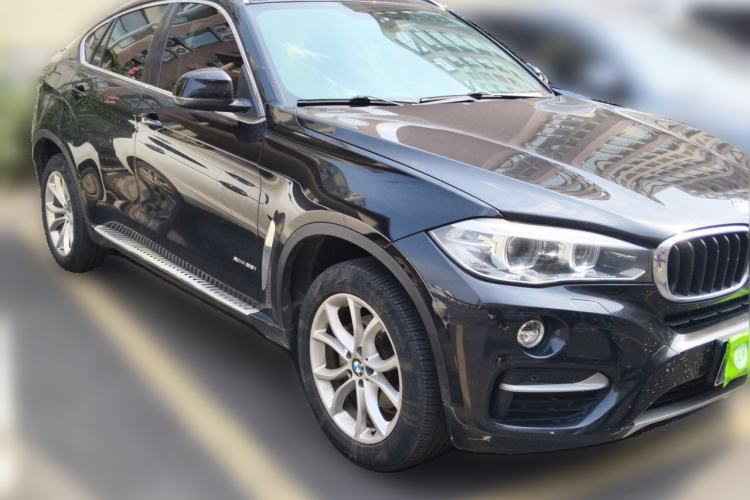 Used BMW X6 2015 xDrive28i Front Right 45 Deg