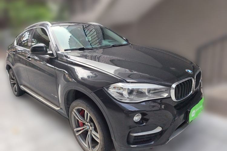 Used BMW X6 2015 xDrive28i Front Right 45 Deg