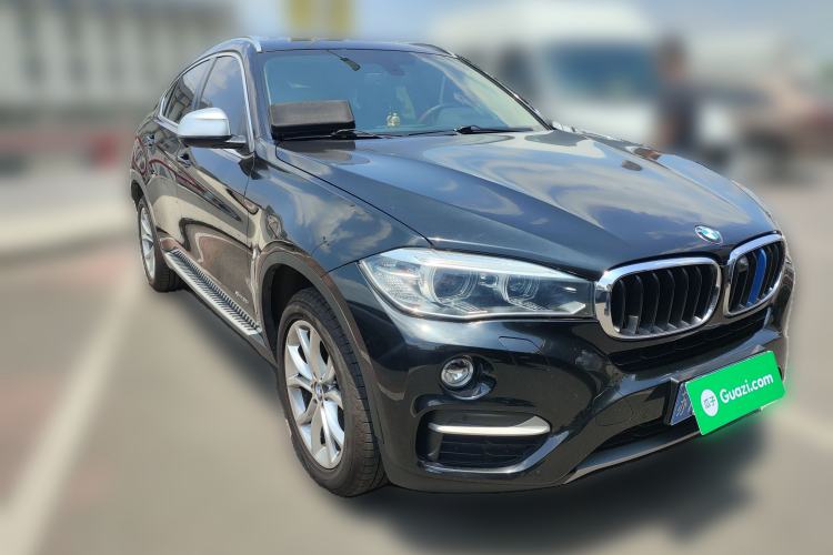 Used BMW X6 2015 xDrive28i Front Right 45 Deg