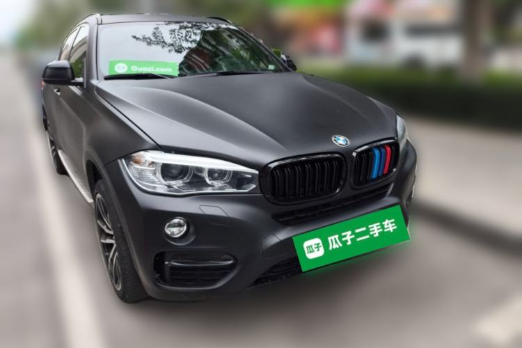Used BMW X6 2015 xDrive35i Leading Model Front Right 45 Deg