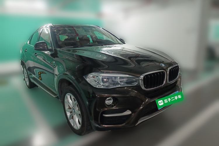 Used BMW X6 2015 xDrive28i Front Right 45 Deg