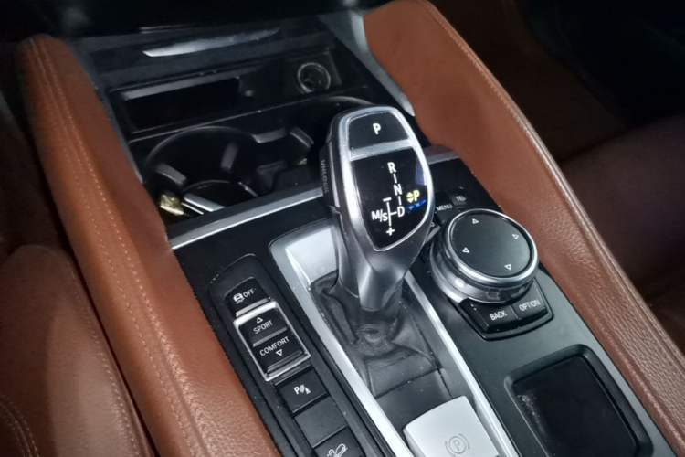 Used BMW X6 2015 xDrive35i Luxury Edition Gear Lever