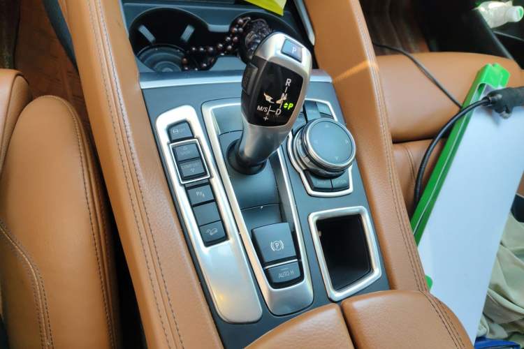 Used BMW X6 2015 xDrive28i Gear Lever