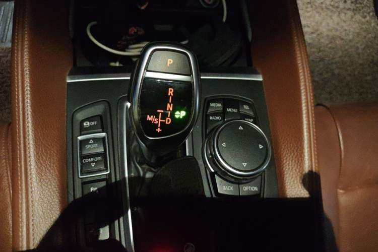 Used BMW X6 2015 xDrive35i Leading Model Gear Lever