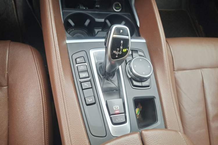 Used BMW X6 2015 xDrive35i Luxury Edition Gear Lever