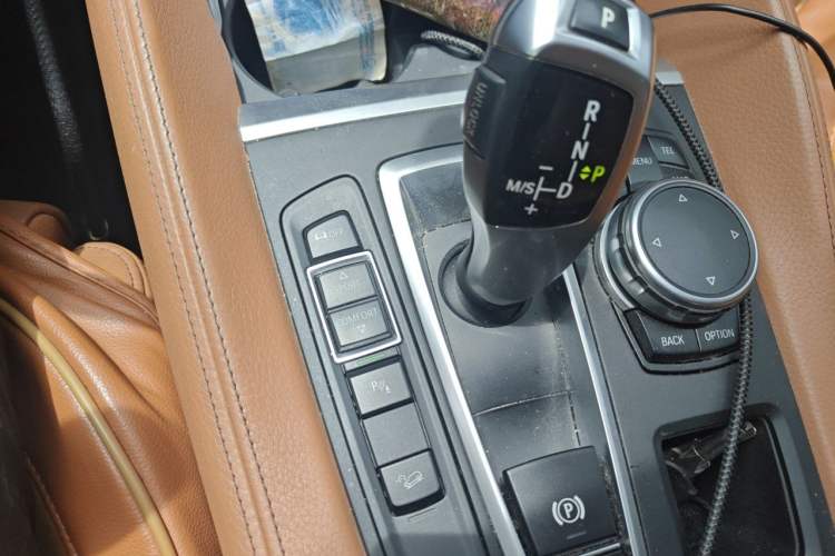 Used BMW X6 2015 xDrive28i Gear Lever