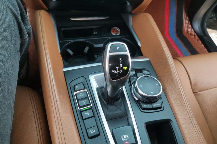 Used BMW X6 2015 xDrive35i Leading Model Gear Lever