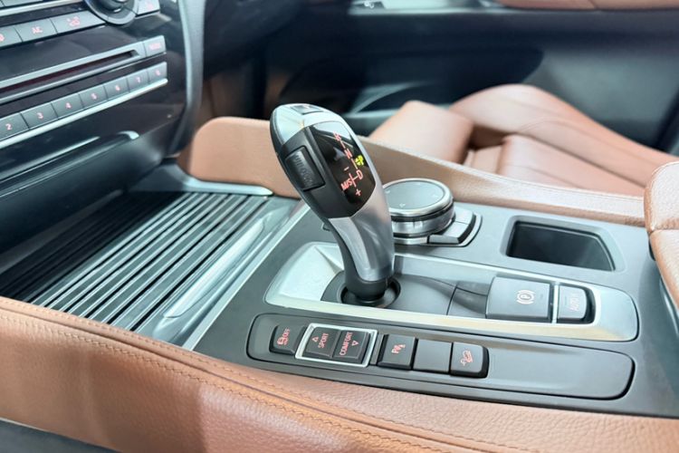 Used BMW X6 2015 xDrive28i Gear Lever
