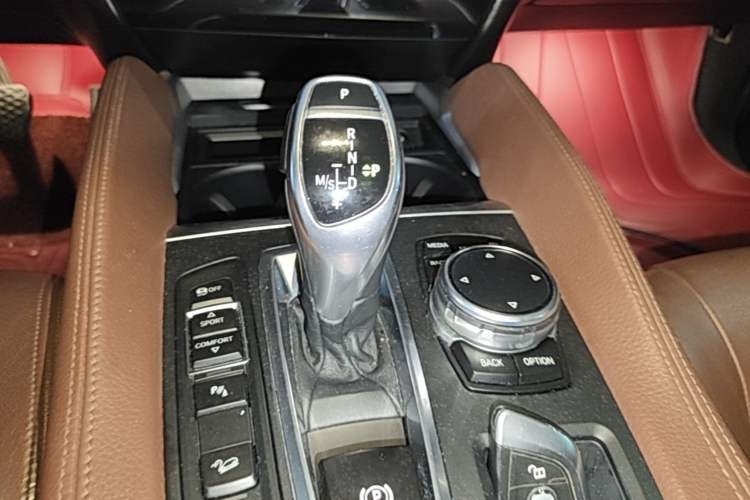 Used BMW X6 2015 xDrive35i Leading Model Gear Lever