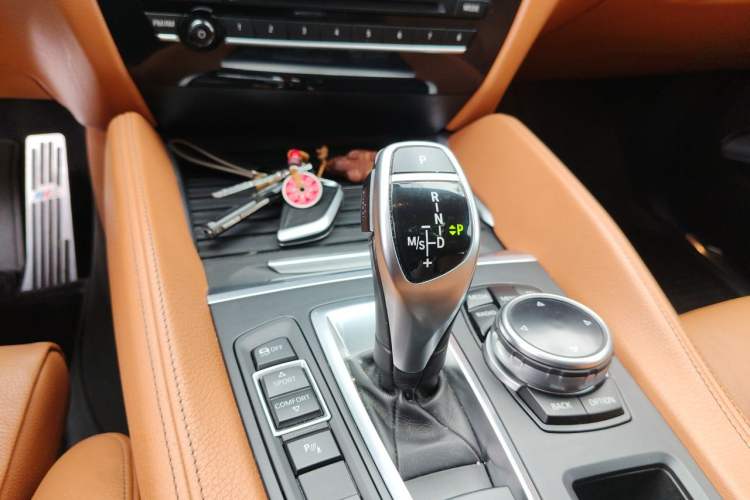 Used BMW X6 2015 xDrive35i Luxury Edition Gear Lever