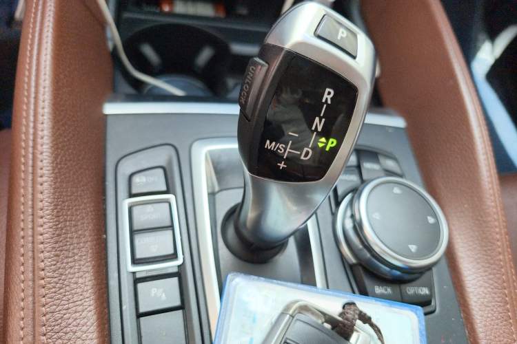 Used BMW X6 2015 xDrive28i Gear Lever