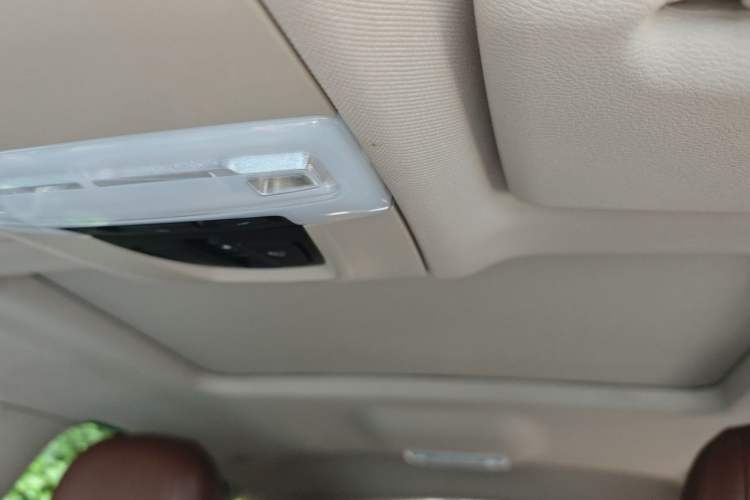 Used BMW X6 2015 xDrive35i Luxury Edition Headliner