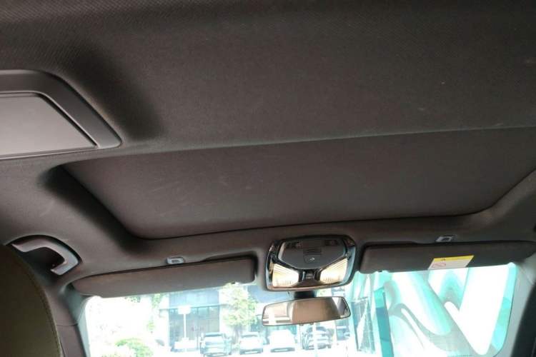 Used BMW X6 2015 xDrive35i Leading Model Headliner