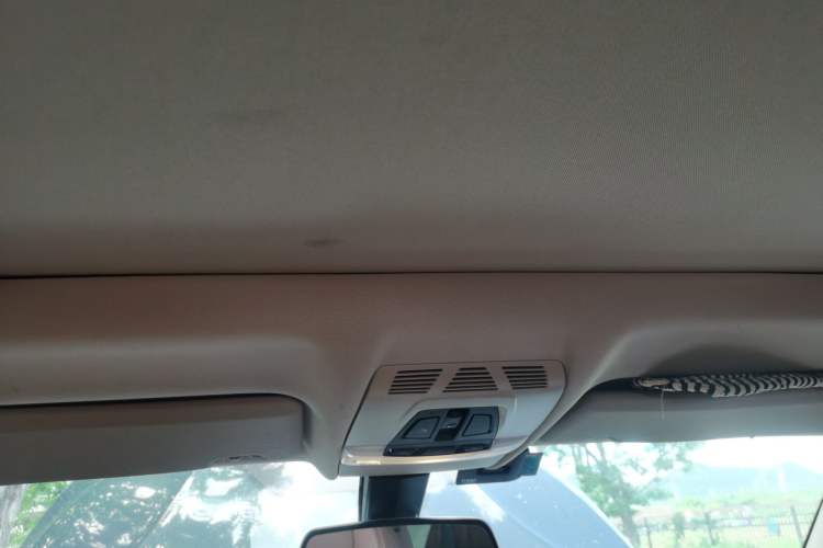 Used BMW X6 2015 xDrive28i Headliner