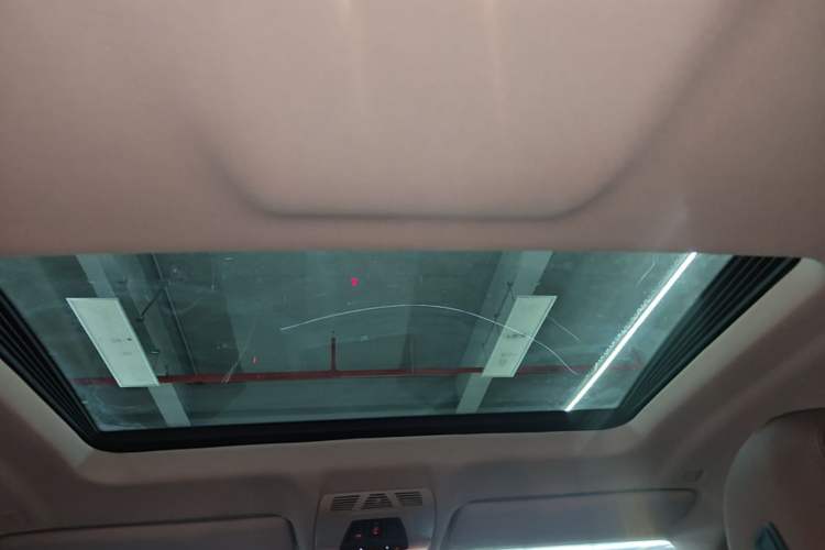 Used BMW X6 2015 xDrive28i Headliner