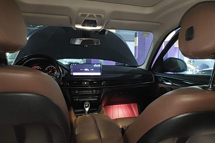 Used BMW X6 2015 xDrive35i Leading Model Headliner