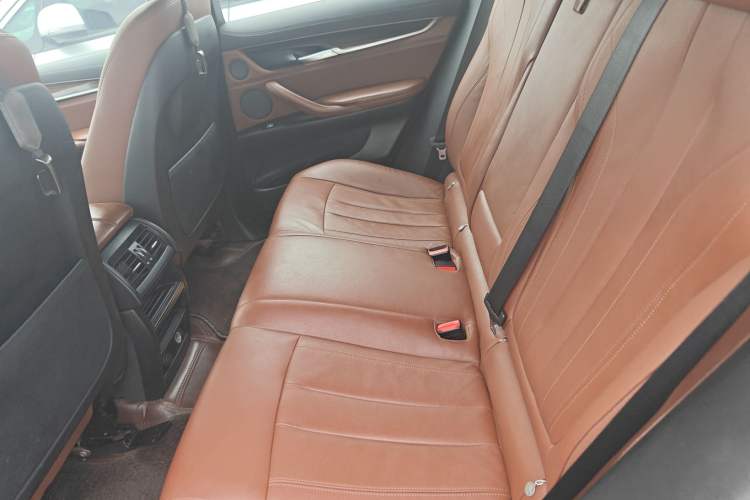 Used BMW X6 2015 xDrive35i Luxury Edition Interior 1