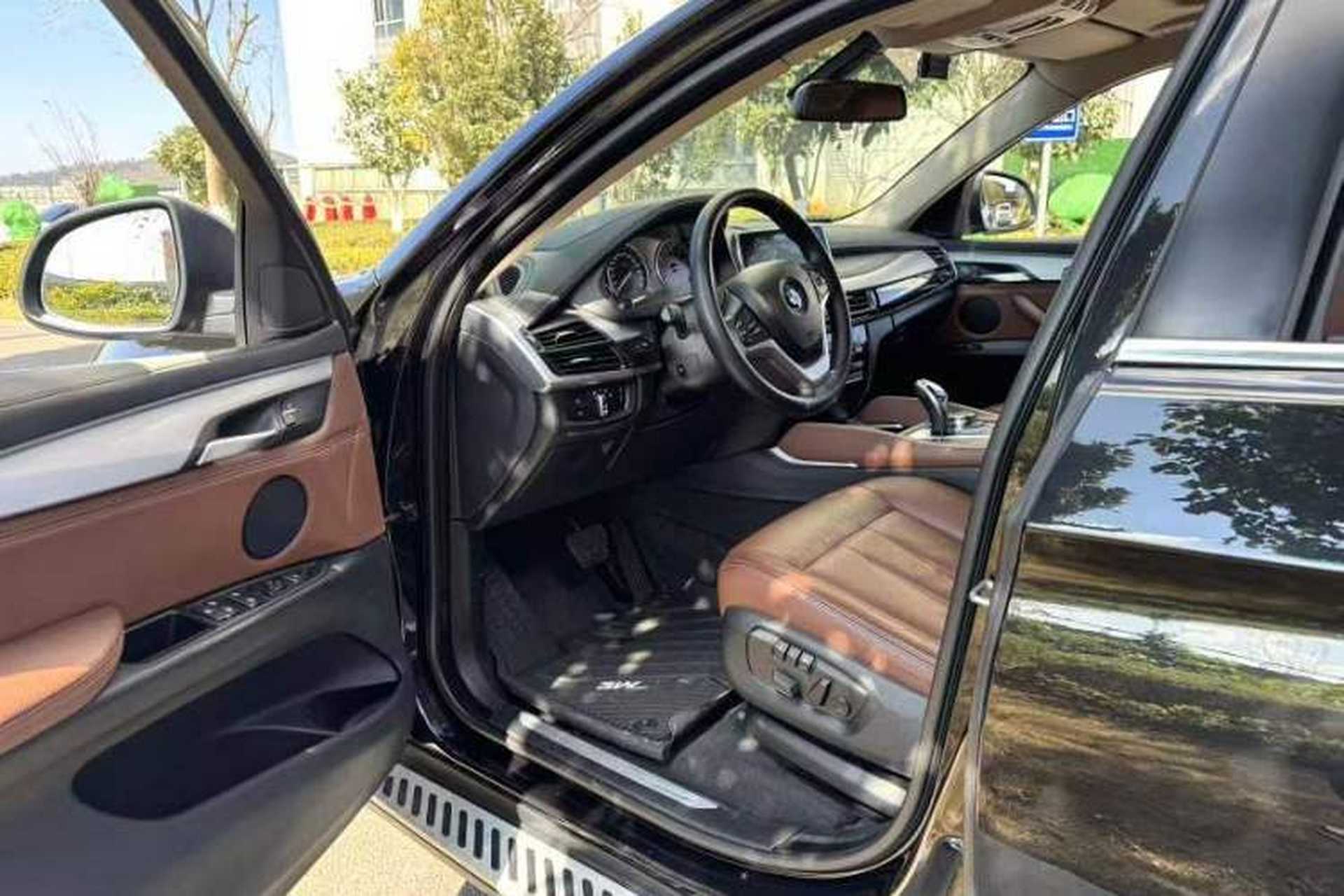 Used BMW X6 2015 xDrive35i Leading Model Interior 2